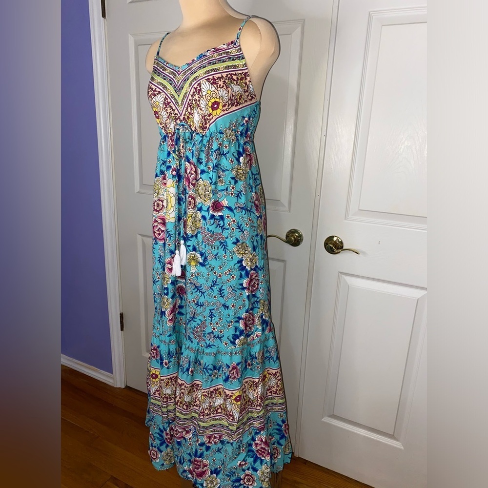 Bohemian Floral Maxi Dress – Women’s Medium, Light Blue, Everyday Boho - Picture 4 of 12